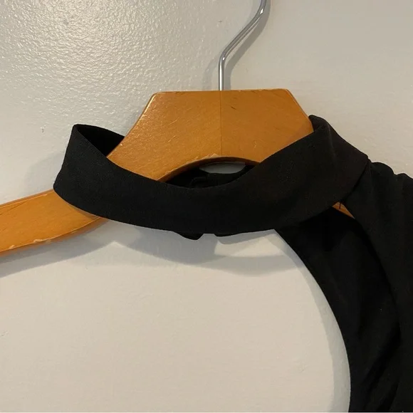 NWT Windsor Black One Shoulder long Dress - Picture 4 of 11